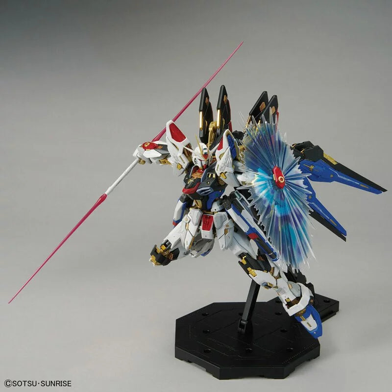 MGEX 1/100 Assault Freedom Gundam