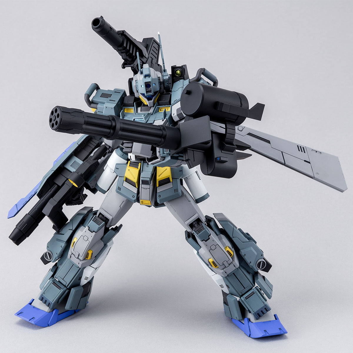 PB MG 1/100 GUNDAM Stormbringer P.F. 興風者高達