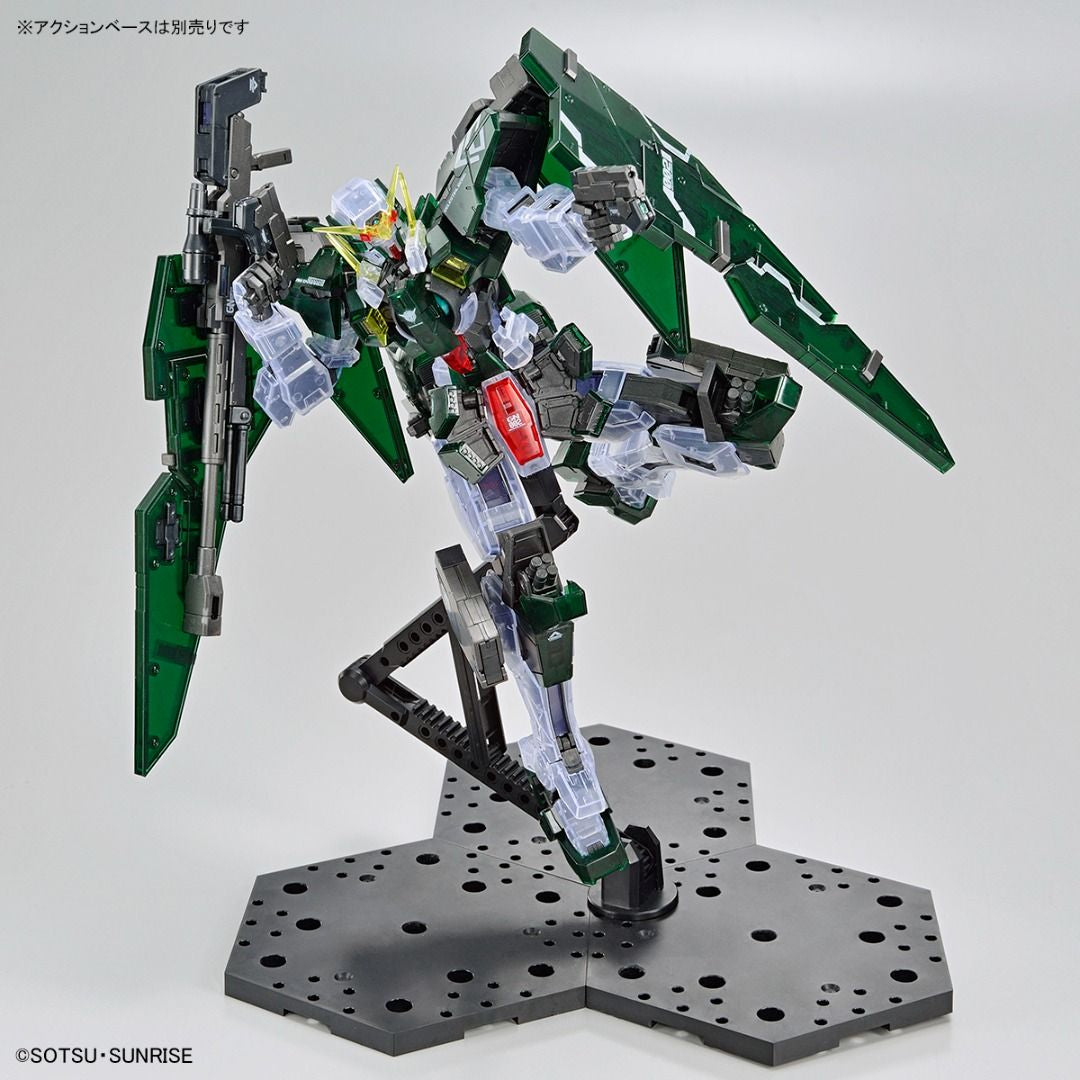 MG 1/100 The Gundam Base Limited Gundam Dynames (Clear Color) 力天使高達 (彩色透明版)