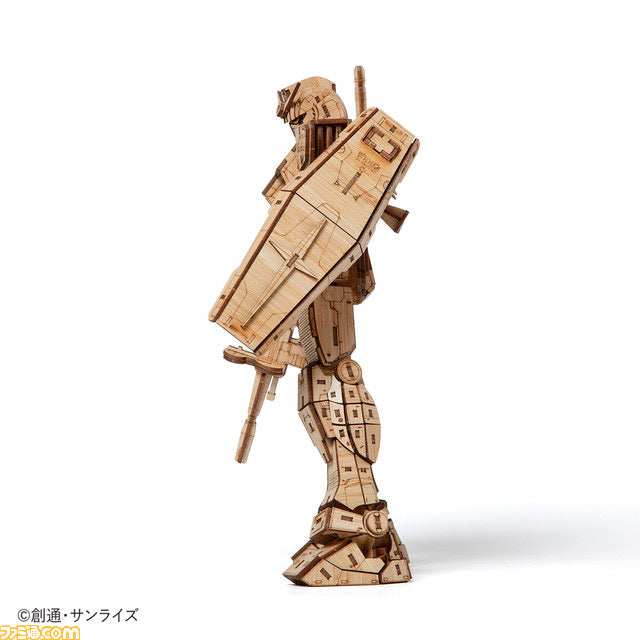 【境內限定】 Bamboo Art wa-gu-mi RX-78-2 ガンダム (竹製高達)￼