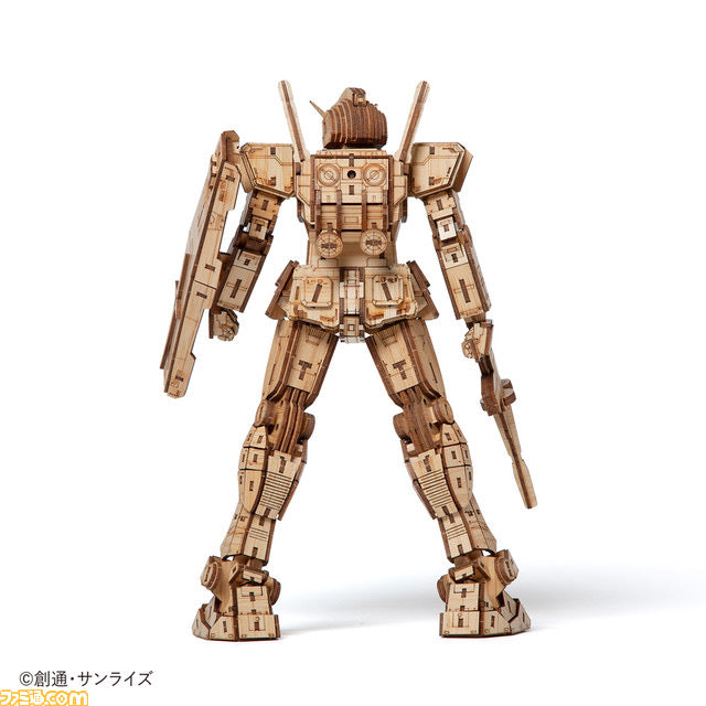 【境內限定】 Bamboo Art wa-gu-mi RX-78-2 ガンダム (竹製高達)￼