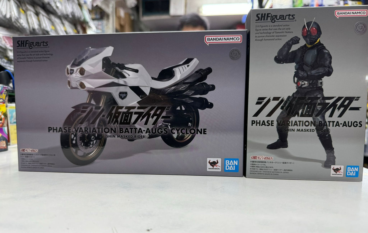 S.H.Figuarts PHASE VARIATION BATTA-AUGS連CYCLONE電單車