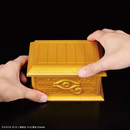 The ultimate golden cabinet coffin equipped with thousand-year building blocks